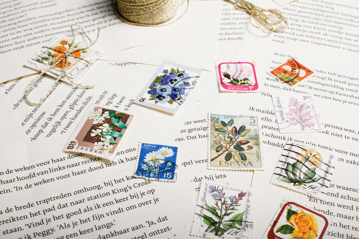 Vintage Postzegels Bloemen - Set van 10