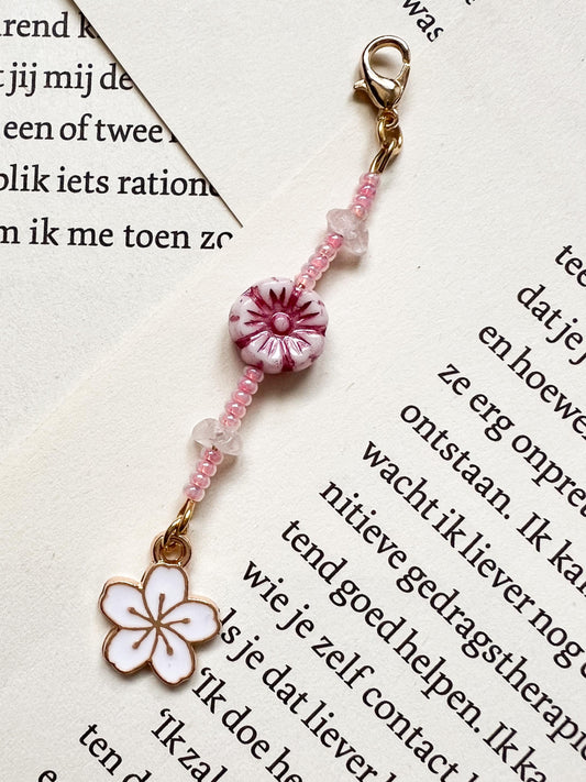versier je journal met een leuke bedel of koop een DIY pakketje en maak de bedel zelf.