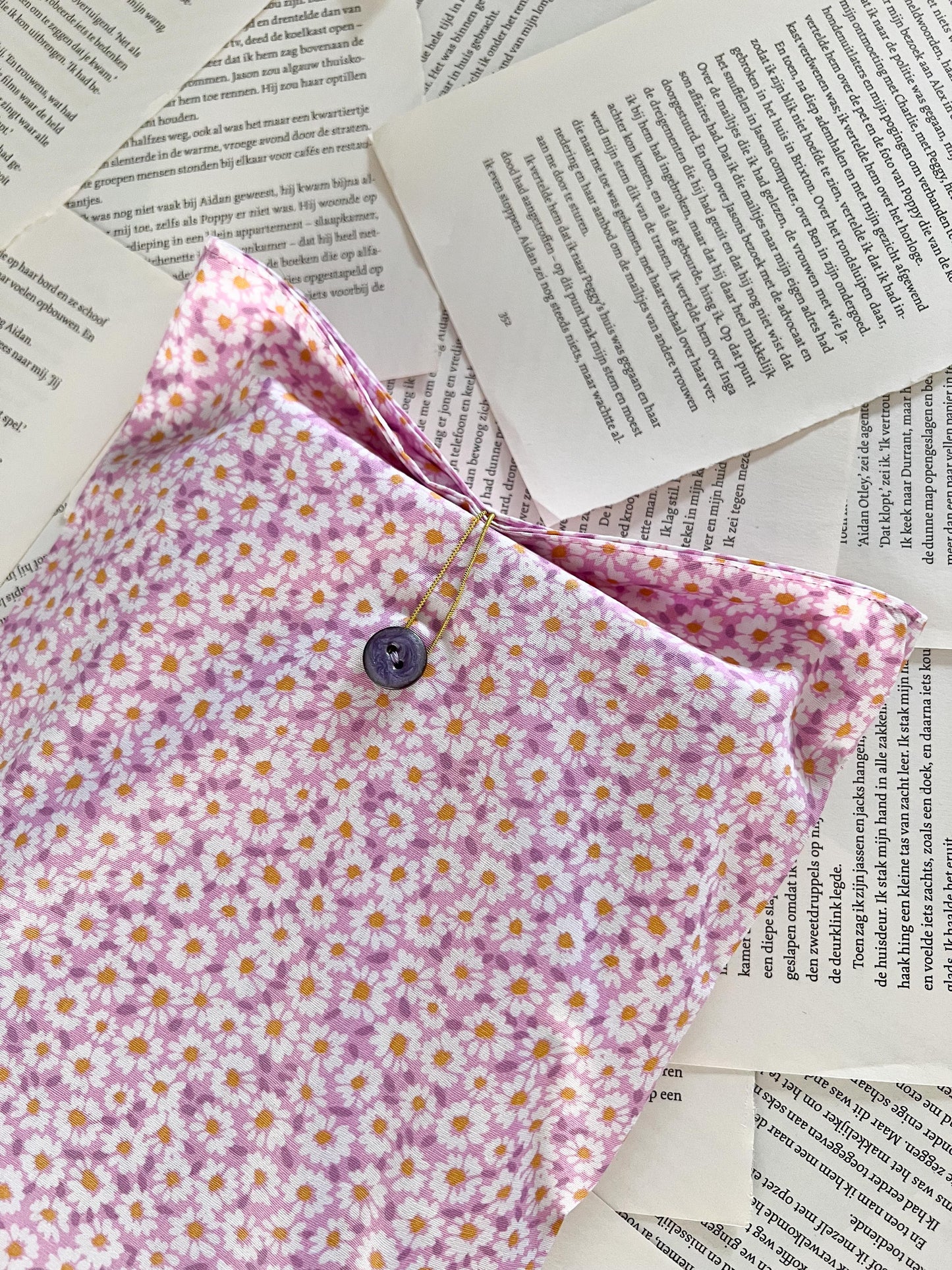 Booksleeve - Daisy - Maat L