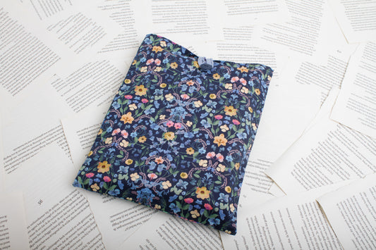 Booksleeve - Blue Flower - Maat L