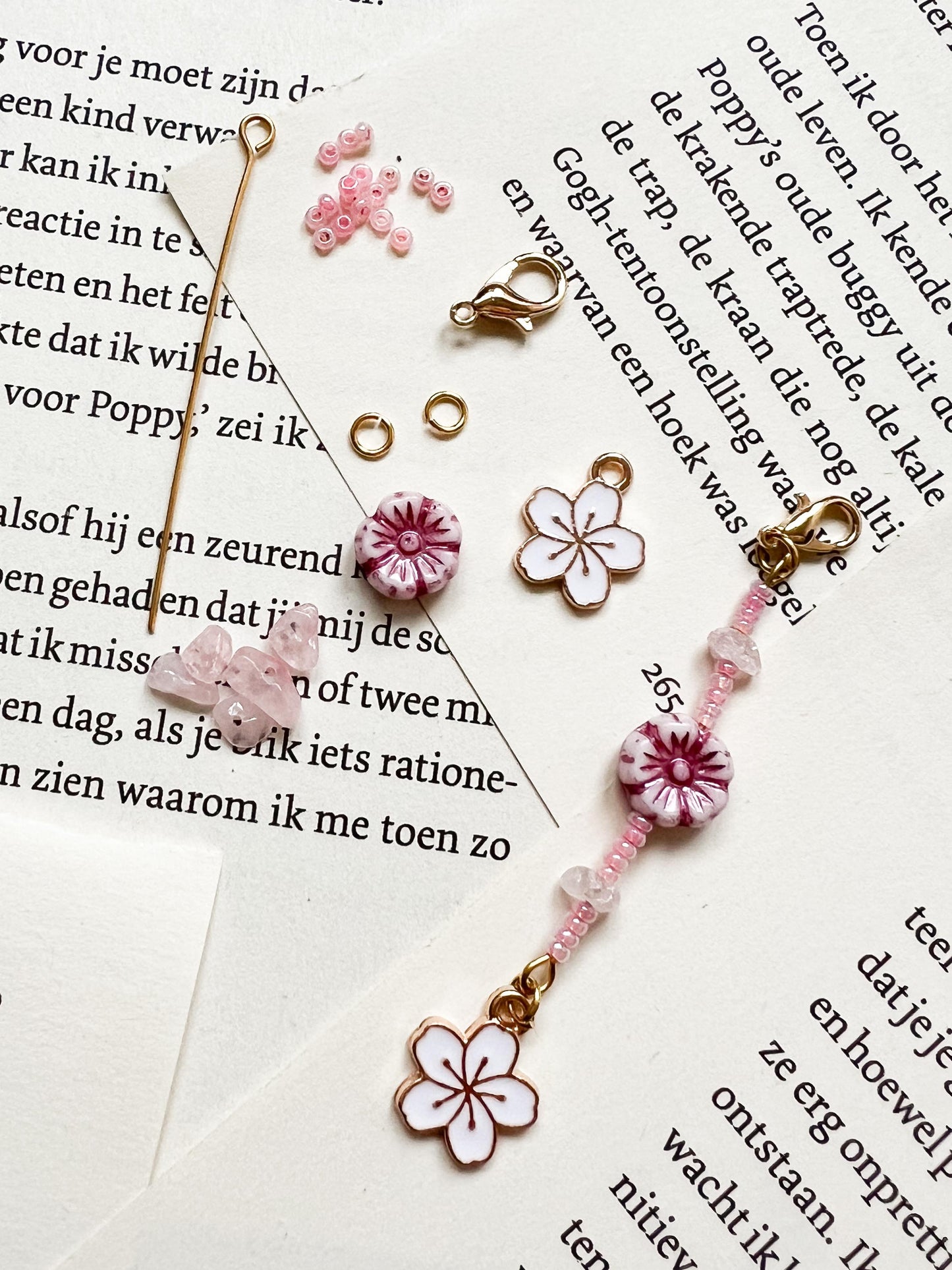 versier je journal met een leuke bedel of koop een DIY pakketje en maak de bedel zelf.