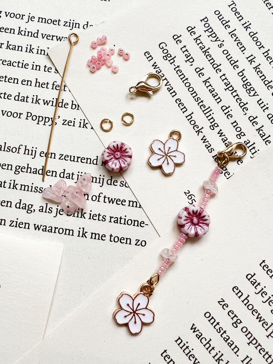 versier je journal met een leuke bedel of koop een DIY pakketje en maak de bedel zelf.